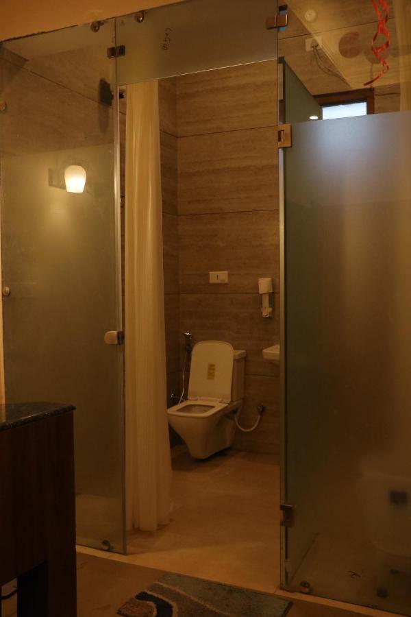 Patiāla Hotel Pushap Palace מראה חיצוני תמונה